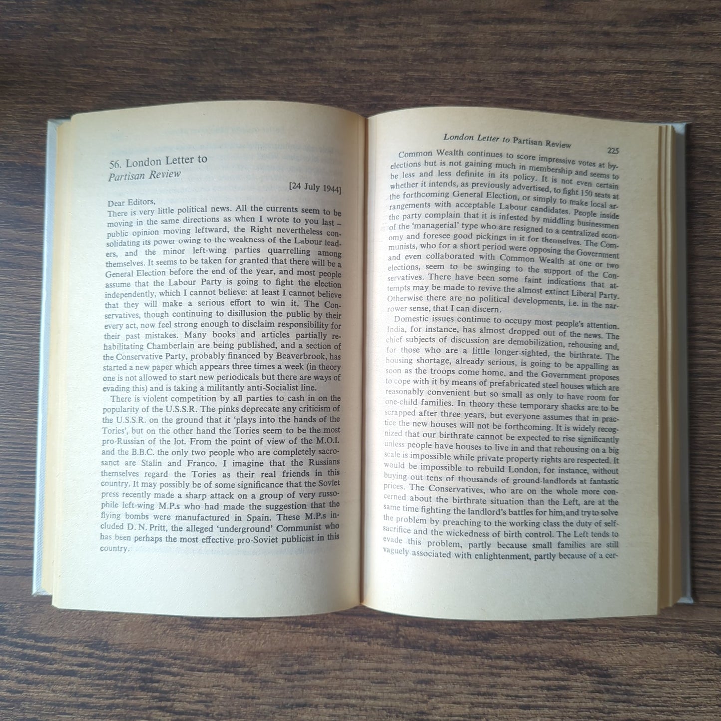 The Collected Essays, Journalism and Letters of George Orwell Volume 3: As I Please (1943-1945)