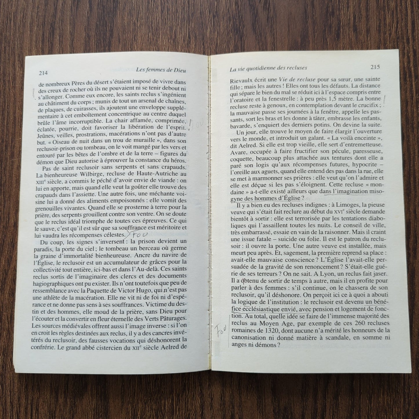 Moines et religieux au Moyen Âge